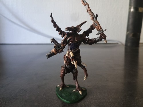 Figurine warzone ezogoule - figurine,