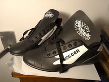 BELLISSIME SCARPE  DA CALCIO VINTAGE  : ' SOCCER '   ( N. 41 ; MADE IN ITALY !!