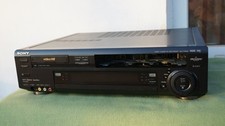 Videoregistratore combo VHS