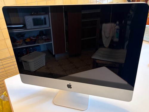 Apple imac mid 2011 - 21.5",