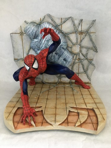 Spider man statue model kit - spider-man,