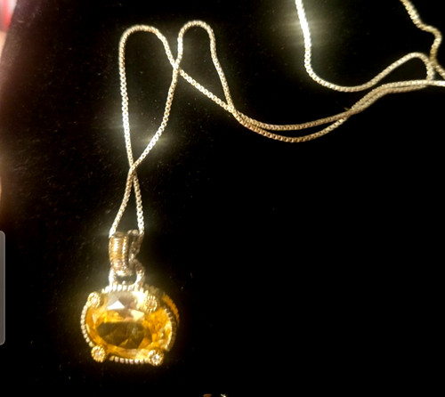 Collana con ciondolo judith - collana,