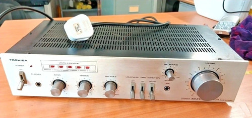 Amplificatore stereo vintage
