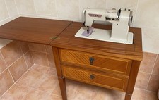 Mobile Contenitore Con Macchina Da Cucire Originale Perfettamente Funzionante 