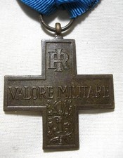 MEDAGLIA REPUBBLICA ITALIANA MEDAGLIA CROCE CROCE AL VALORE MILITARE