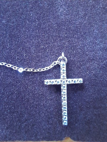 Collana con crocifisso