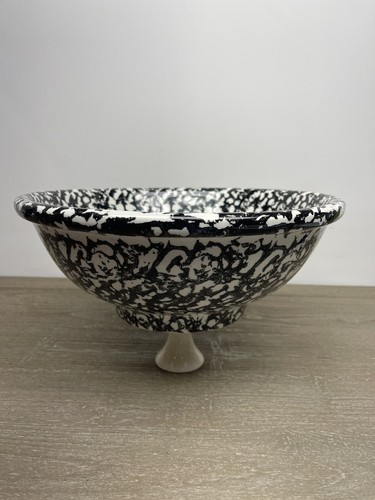 Vtg black white spongeware - vtg,