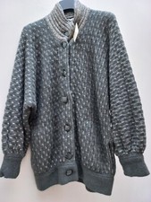 Cardigan con colletto alto in lana. Bramante