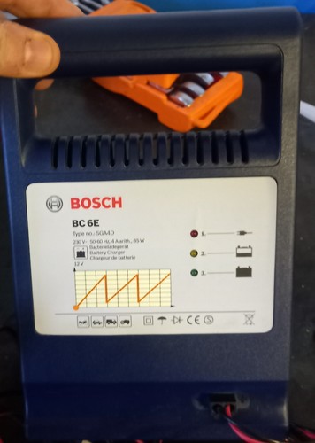 Caricabatterie auto bosch - caricabatterie,
