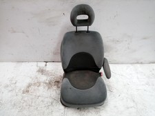 Sedile Anteriore Destro per