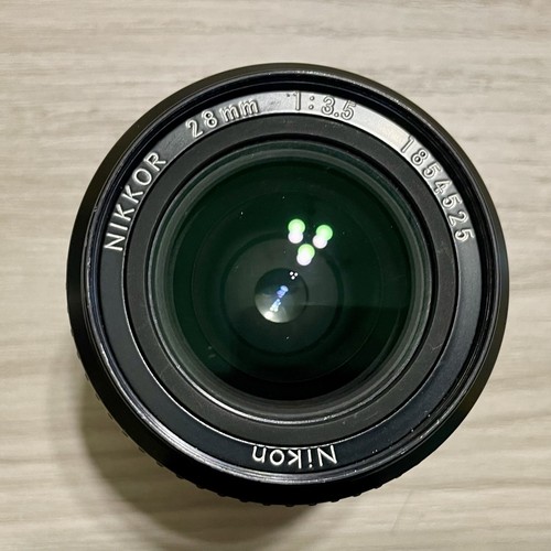 Nikon 28mm 5 - 28mm, f3,5