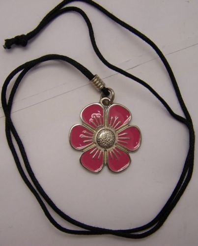 Collana ciondolo metallo - metallo, fiore