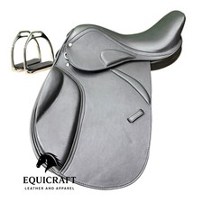 Sella da dressage in pelle