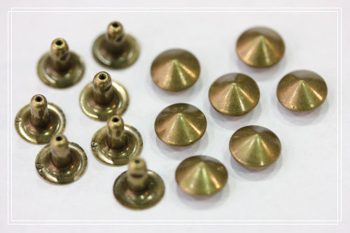 250pz borchie cono con - 250pz, a