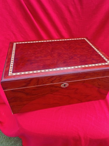 Humidor beautiful cherry color - cherry,