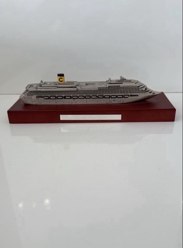Maquette métal costa pacifica - maquette,
