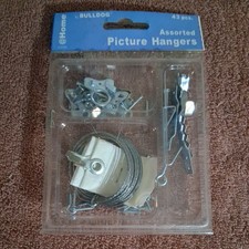 43 pezzi. Appendiabiti