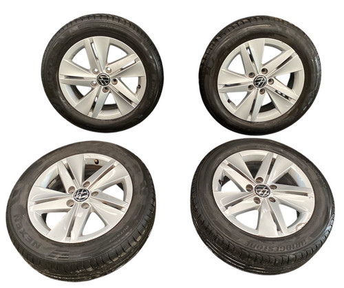 Cerchi lega con gomme vw - cerchi,
