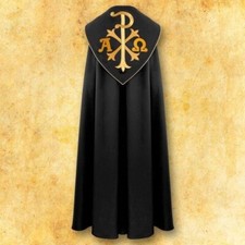 Piviale ricamato nero