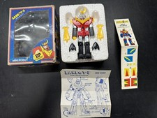 Robot mini zambot 3 vintage Made Hong Kong 