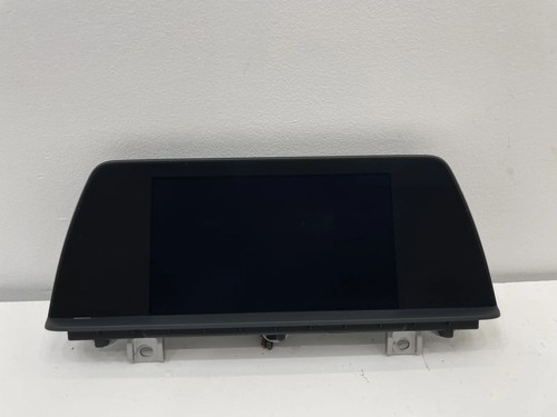 Schermo display - /,