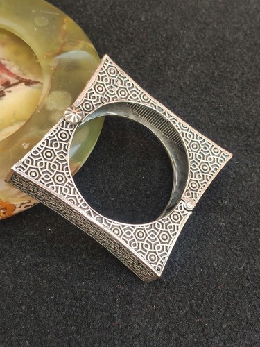 Bracciale aquila quadrata
