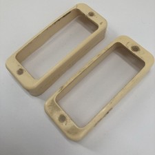 Due anelli di montaggio pickup