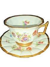 Antica Tazza Di Porcellana Con Piattino, rara, bellissima.