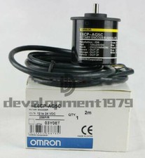 1Pcs E6CP-AG5C Omron Encoder Rotante Assoluto 256P/R E6CPAG5C Nuovo