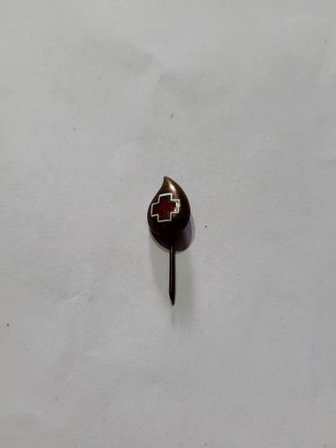 Spilla croce rossa giornata - croce,