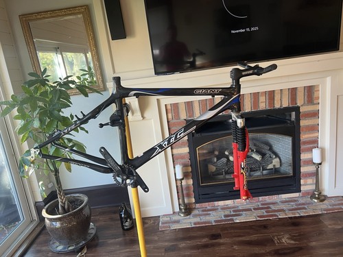 Giant carbon fiber xtc - giant,
