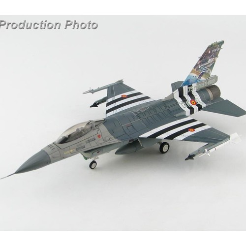 F16 fighter model - 1/72,