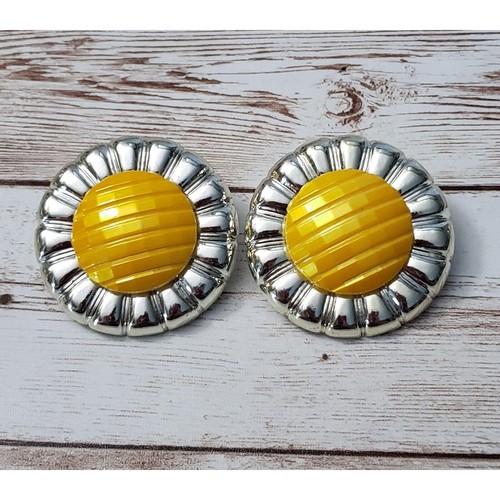 Vintage clip earrings - vintage,
