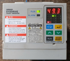 INVERTER OMRON SYSYDRIVE 3G3V-A2007MA-CUE TRIFASE 220V 50Hz 0,75 Kw Robot
