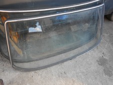 MERCEDES 240 250 (1970) - Vetro Lunotto - Ricambio usato