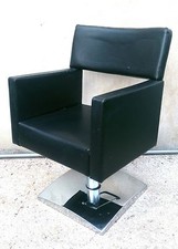 ECCEZIONALE POLTRONA DA BARBIERE O ESTETISTA ANNI 70 