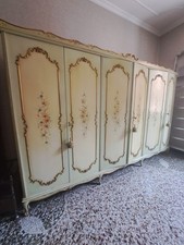 Armadio pregiato vintage stile