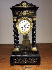 Antico ed Elegante Orologio a