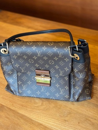 Monogramma louis vuitton - monogramma,