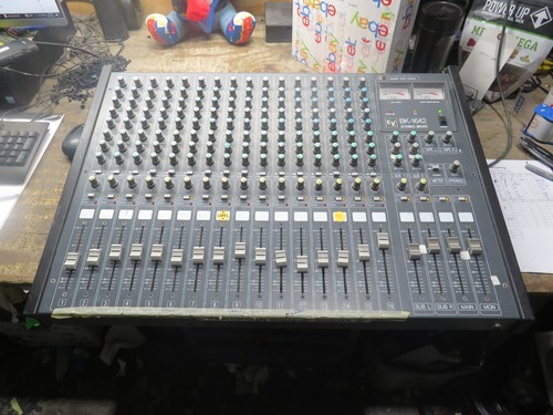 Mixer stereo professionale - , 16