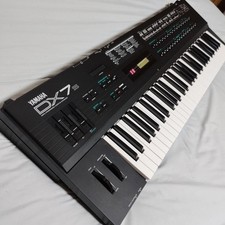 Yamaha dx7s synthesizer used - dx7s,