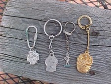 Lotto 4 portachiavi religiosi