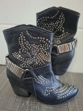 Stivali Jeffrey Campbell fatti
