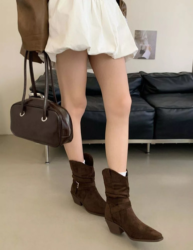Stivaletti marrone scuro - scuro, a