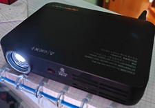 APEMAN Mini 3D Proiettore Portatile HD Smart Home Theater System Android