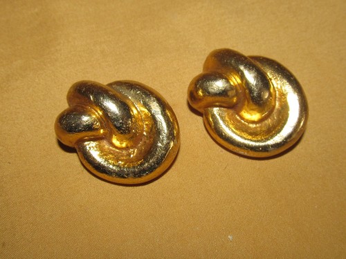 Set bottoni in - di, 2