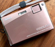 N MINT Nikon COOLPIX S60