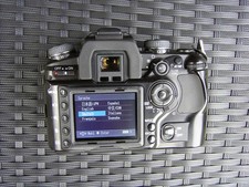 Konica Minolta DYNAX 7D 6.1MP