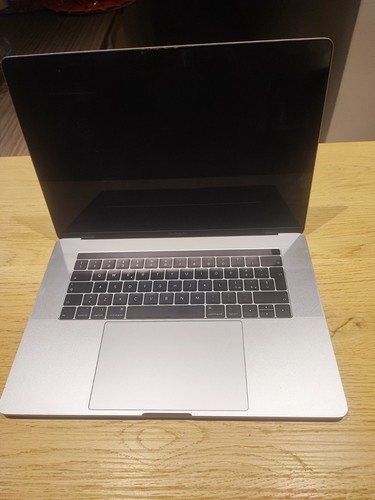 Apple macbook pro a1990 emc - macbook,