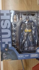 Medicom Toy MAFEX Batman Hush Batman Reissue No. 105